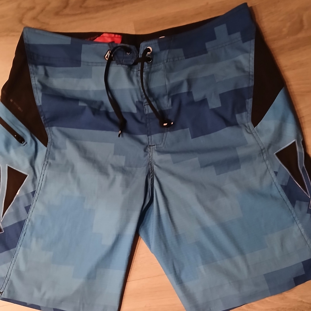 VOLCOM Swim Shorts VOLCOM Men's Blue Patterned SIZE 38